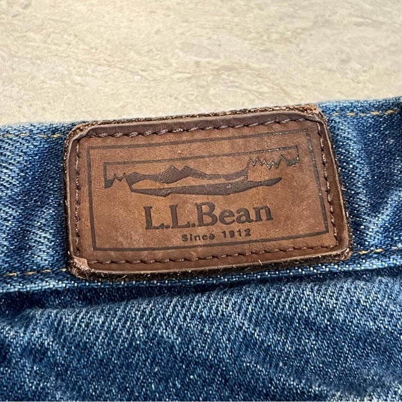 LL Bean Jeans 38x29 Blue Denim Natural Fit 100% Cotton RN 104731 - Picture 12 of 13